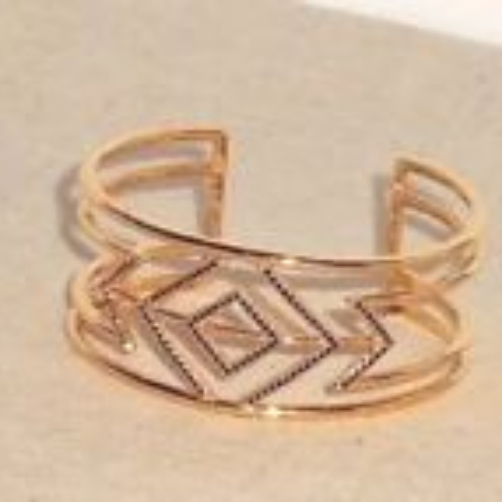 Pave Sphinx Cuff - Picture 3 of 4